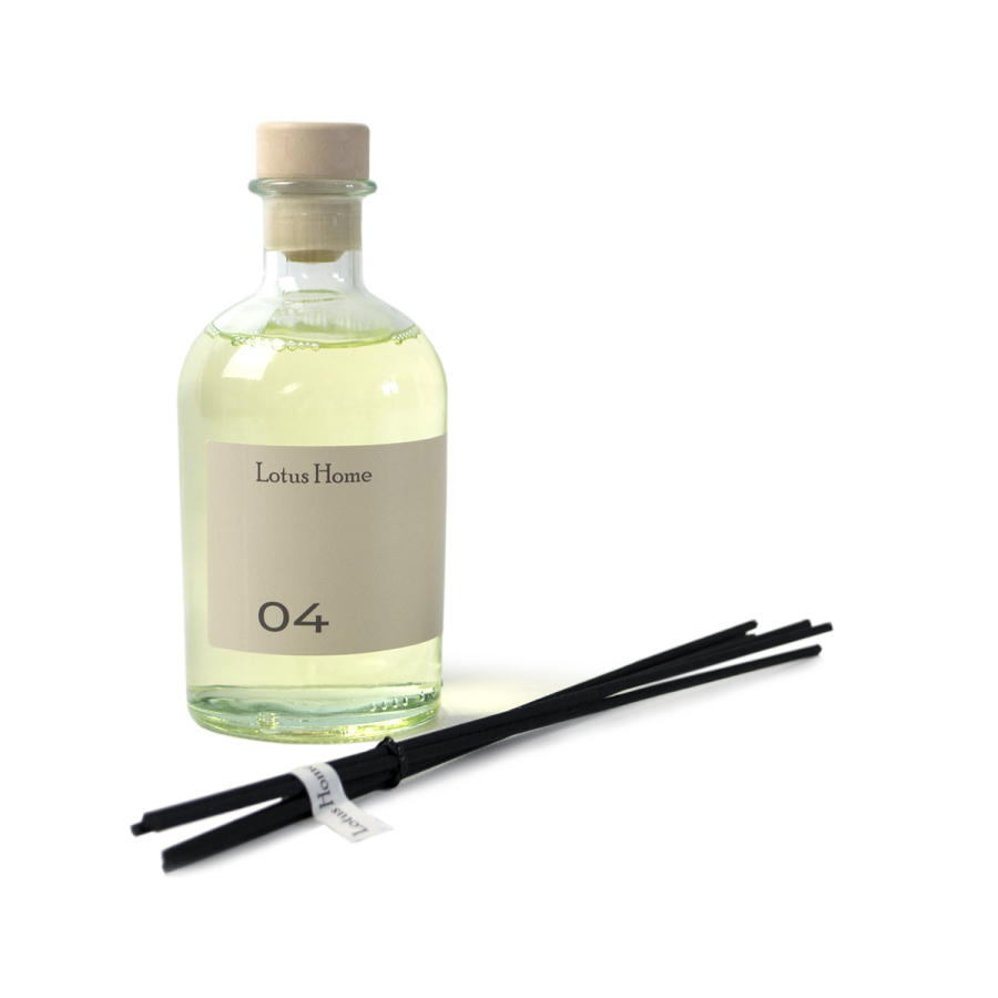 Диффузор Lotus Home - 04 (мускус, кедр) 100 мл